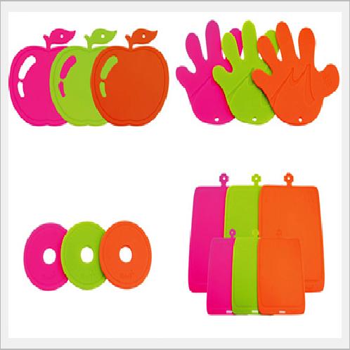 Silicone Kitchenware (Cup,Shoppingboard, Hot Pad, Pot Gripper)